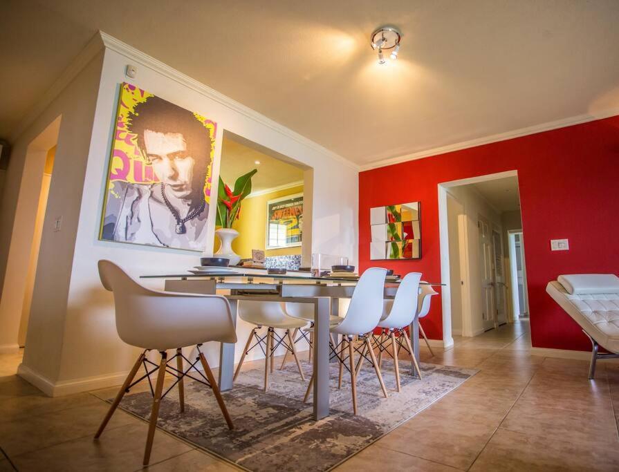 Designer Penthouse - Stunning Property With Amazing Views Saint James Exterior photo